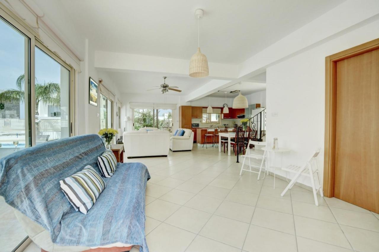 Villa Crystal Sea *